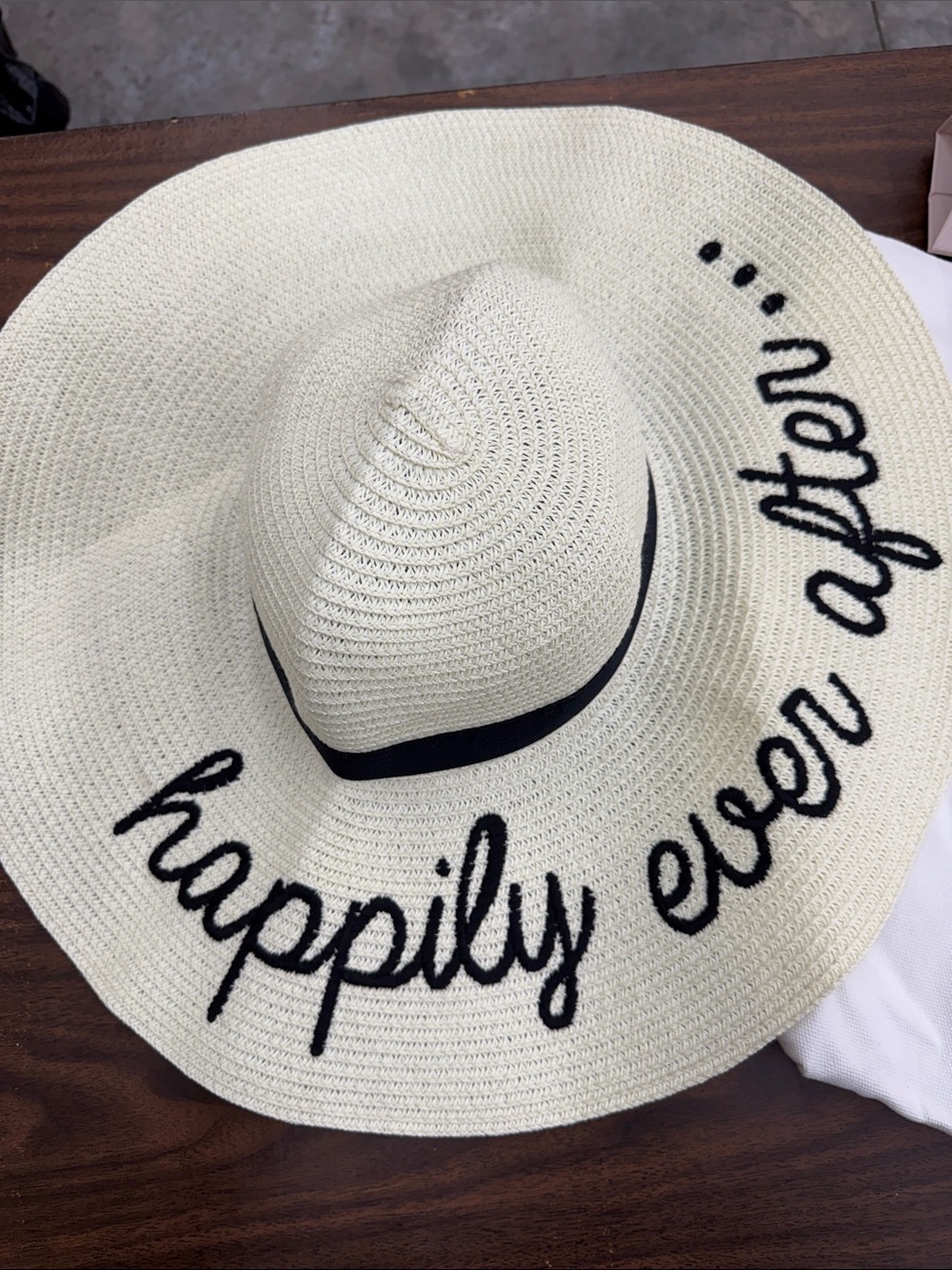 Bride Bundle To Be Tote Bag, with 'Happily Ever After' Sun Hat, organizer etc.- - Picture 9 of 15